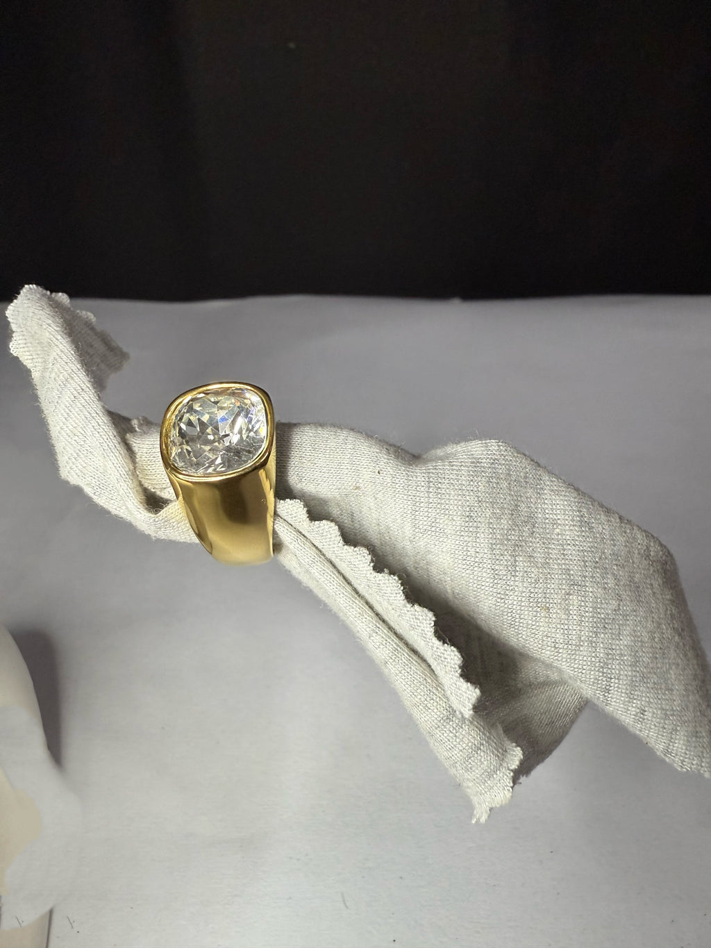 Gold ring